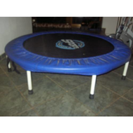 Trampolin-stehend