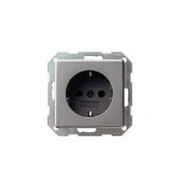 Gira-018820-schuko-steckdose