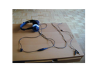 Hier-sieht-man-das-lange-kabel-des-audio-90