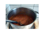 Barilla-arrabbiata-hier-wird-die-sosse-im-kochtopf-erwaermt