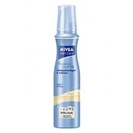 Nivea-hair-care-anti-frizz-flexible-curls-schaumfestiger