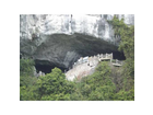 Hoehleneingang-ha-long-bay