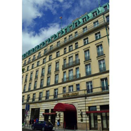 Die-rueckseite-des-adlon-kempinski-in-der-behrenstrasse