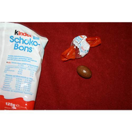 Nackiges-bon-mit-erkennbar-leckerer-schellackummantelung