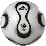 Adidas-fussball-teamgeist-replique