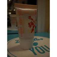 Das-lip-frosting