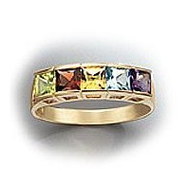 Karstadt-ring-mit-verschiedenen-steinen
