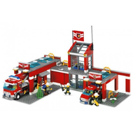 Lego-city-7945-feuerwehr-hauptquartier
