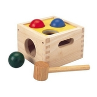Plantoys-9424-kugel-schlagkasten