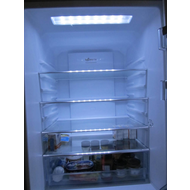 Inneraum-kuehlschrank-mit-led-beleuchtung