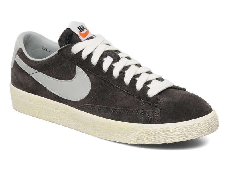 nike blazer low black suede