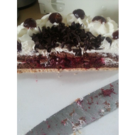 Grotemeyers-konditorei-schwarzwaelder-kirsch-torte