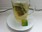 Mein-teeglas-mit-dem-frisch-aufgebruehten-tee