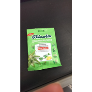 Klosterfrau-ricola-zitronen-verbena-mit-weissem-tee