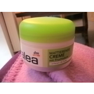 Balea-young-soft-care-mattierende-creme