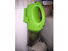 Der-clean-maxx-auf-seiner-wandhalterung