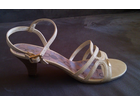 Sandalette-von-esprit-seitenansicht