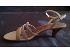 Sandalette-von-esprit-seitenansicht