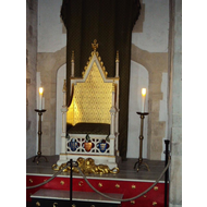 Alter-thron-frueherer-herrscher