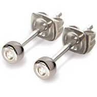 Boccia-titanium-ohrstecker-mit-brilliant