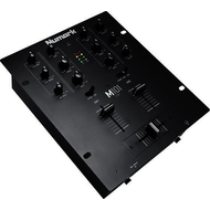 Numark-numark-m101usb-2-kanal-dj-mischpult-rack-einbaufaehig-mit-2-band-equalizer-fuer-die-disco-ausgelegten-eingaengen-mikrofon-eingang-austauschbarem-crossfader-und-integriertem-audio-interface