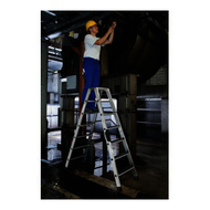 Brennenstuhl-aluminium-stufenstehleiter-beidseitig-begehbar-mit-clip-step-r13