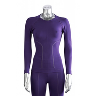 Falke-skiing-athletic-fit-women-ls