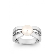 Esprit-ring-trusted-pearl
