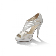 Evita-shoes-pumps-weiss