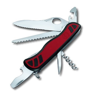Victorinox-forester-one-hand