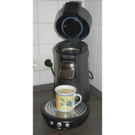 Senseo-viva-cafe-premium-mit-tasse-und-offenem-deckel