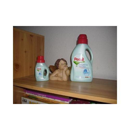 Die-grosse-und-die-kleine-flasche-von-persil-hygiene-spueler