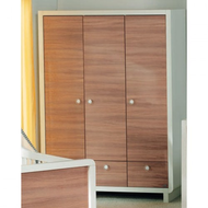 Geuther-kleiderschrank-3-tuerig