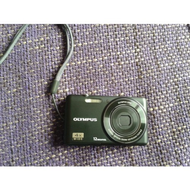 Olympus-d-700