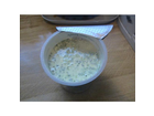 Knorr-snackbar-nudeln-in-broccoli-kaese-sauce-jetzt-kommt-heisses-wasser-hinzu