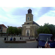 Kirche-und-marktplatz