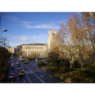 Blick-auf-den-verkehrsreichen-arnulf-klett-platz