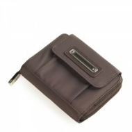 Mandarina-duck-wallet-removing