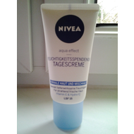 Nivea-feuchtigkeitsspendende-tagescreme