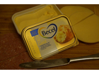 Becel-gold-mit-butterbrot