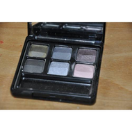 Essence-vampire-s-love-lidschatten-palette